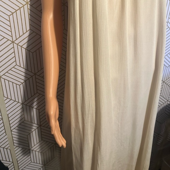 Cream Crochet Detail Sleeveless Dress - Picture 4 of 5